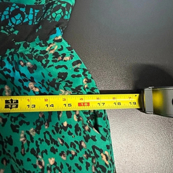 Silk Green Animal Print Mini Dress Women’s Medium Strapless‎ Pockets Party - Picture 10 of 16